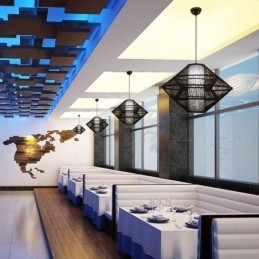 Suspension en bambou au design gyroscopique