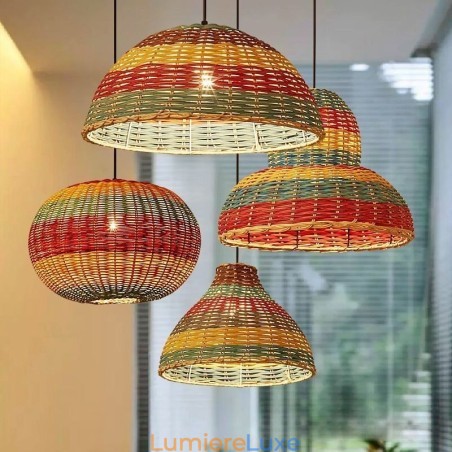 Suspension en bambou et rotin, abat-jour tissé à la main à rayures colorées, plafonnier Suspension en bambou et rotin, abat-jour tissé à la main à rayures colorées, plafonnier