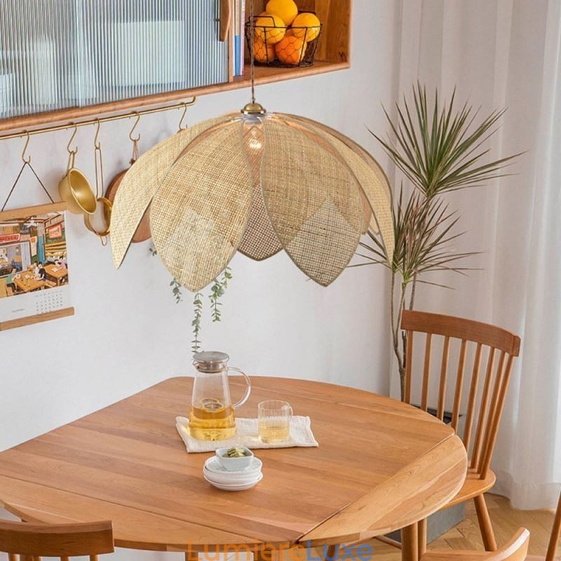 Suspension Lotus en rotin style café, style rétro, style art déco