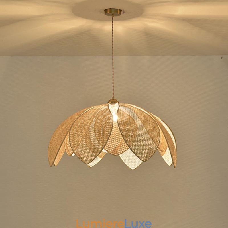 Suspension Lotus en rotin style café, style rétro, style art déco