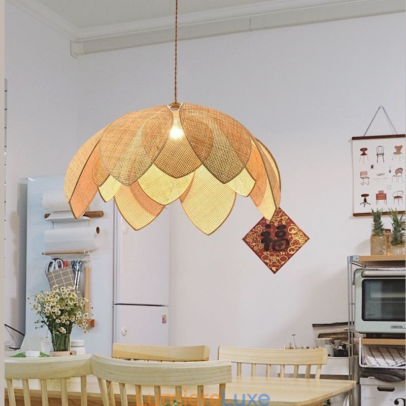 Suspension Lotus en rotin style café, style rétro, style art déco