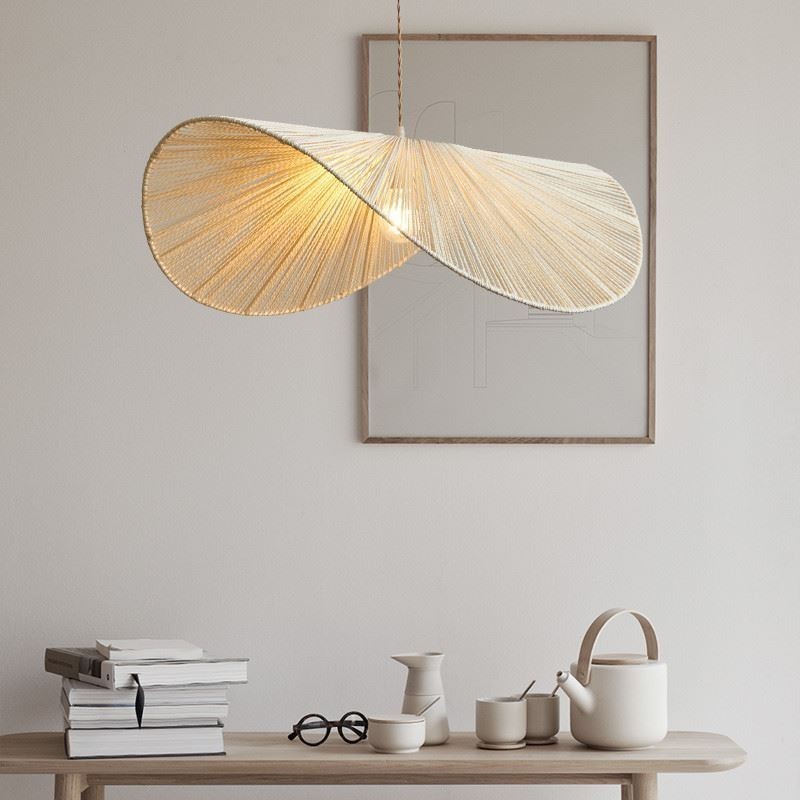Suspension rétro créative Wabi Sabi avec chapeau de paille et corde de chanvre