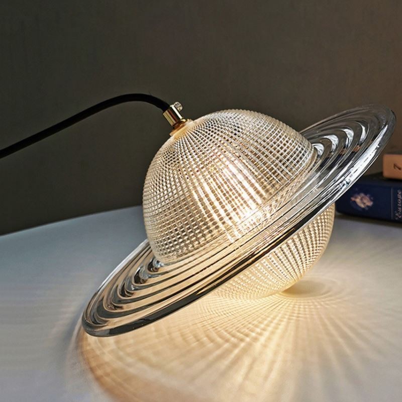 Plafonnier moderne en forme de suspension en verre