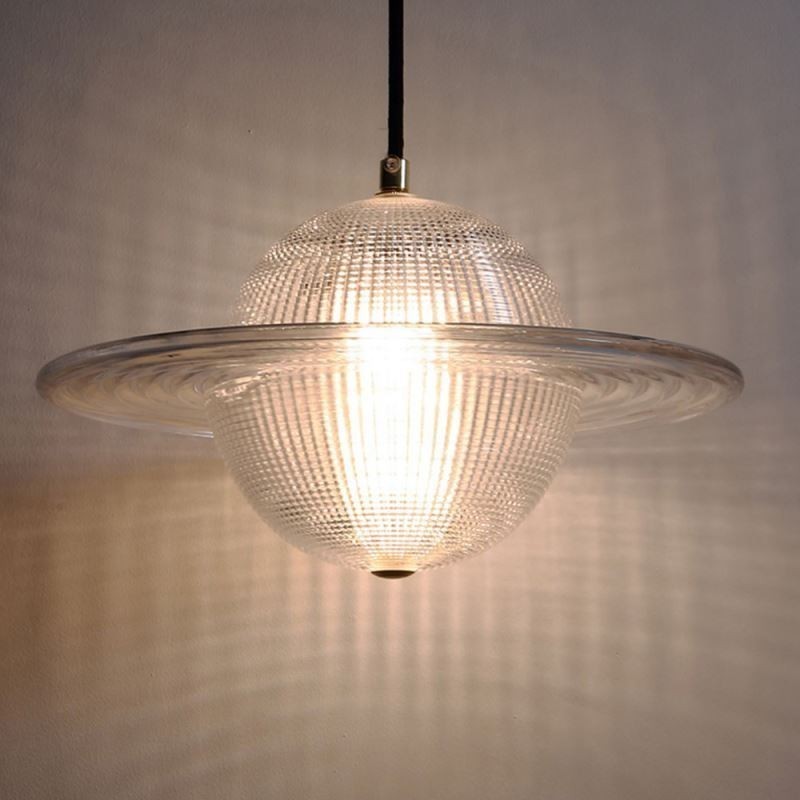 Plafonnier moderne en forme de suspension en verre