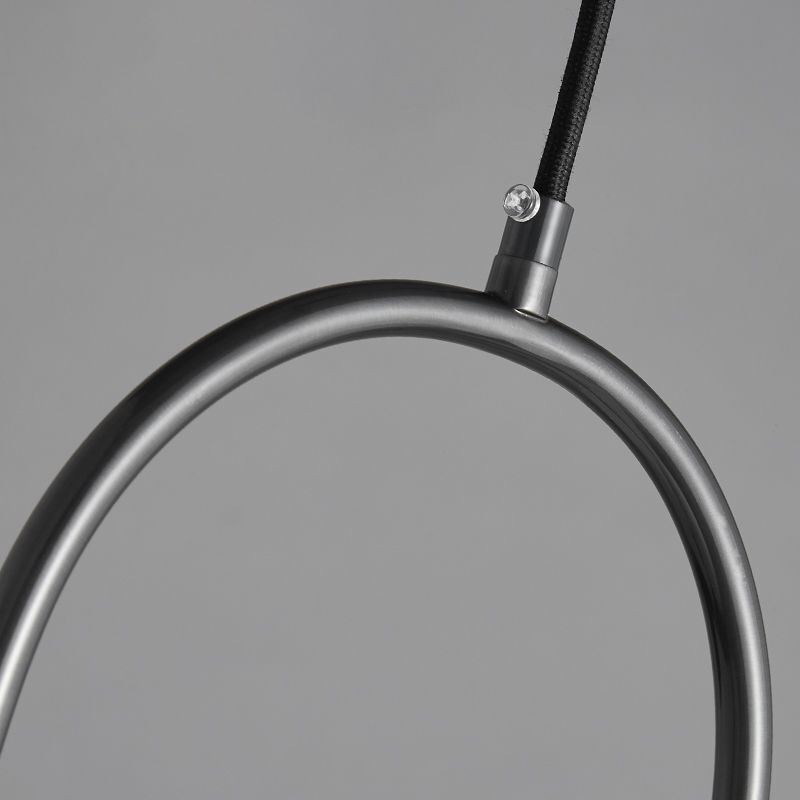 Lampe suspendue moderne en forme de globe et de goutte d'eau en verre