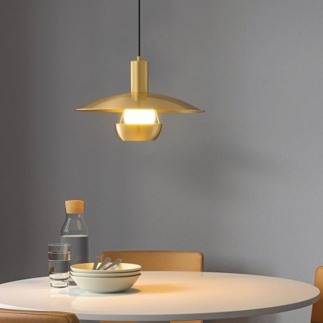 Lampe suspendue à tête unique en or brossé Lampe suspendue à tête unique en or brossé