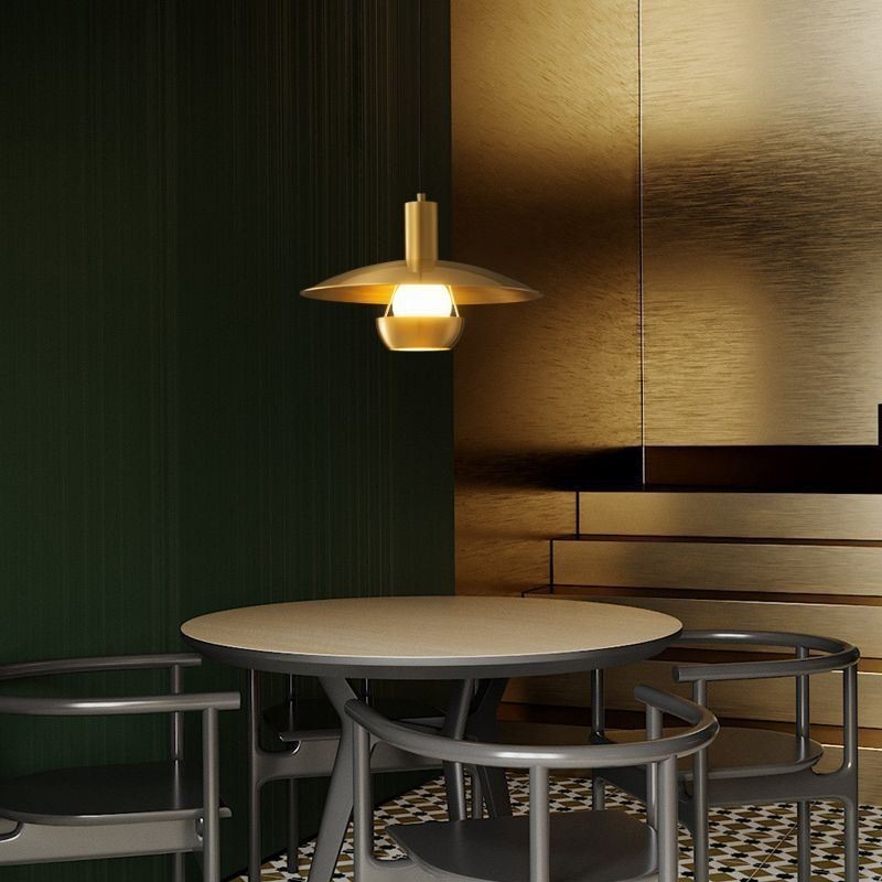 Lampe suspendue à tête unique en or brossé
