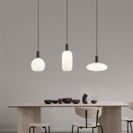 Lampe suspendue simple et moderne en verre