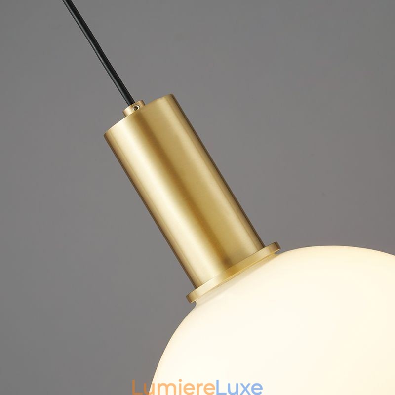 Lampe suspendue simple et moderne en verre