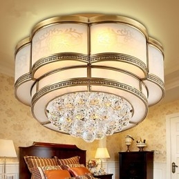 Plafonnier en cristal, laiton et métal, style rustique classique traditionnel