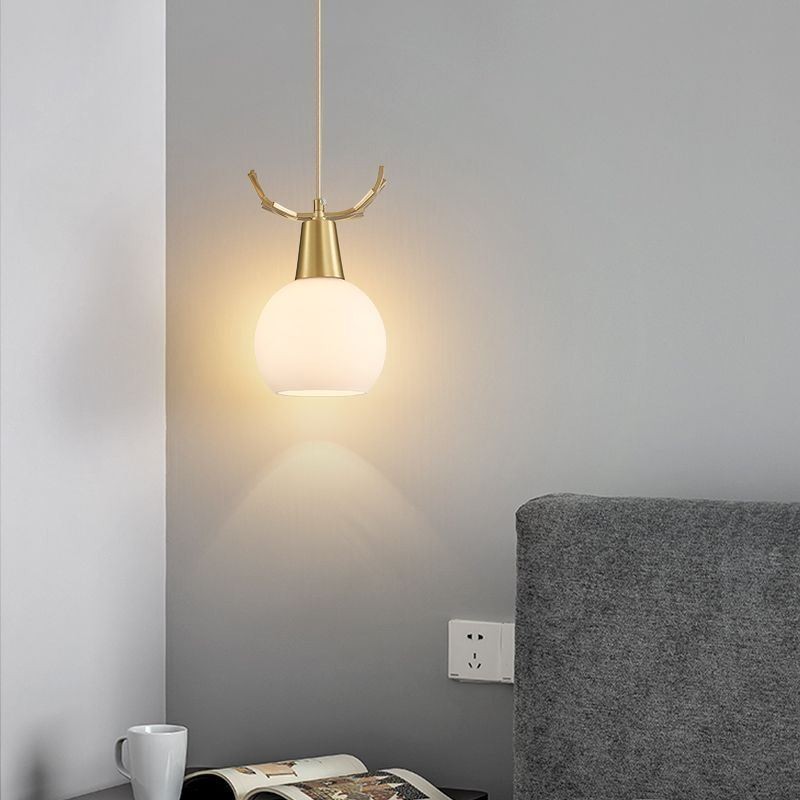 Suspension moderne et simple en cuivre Antler