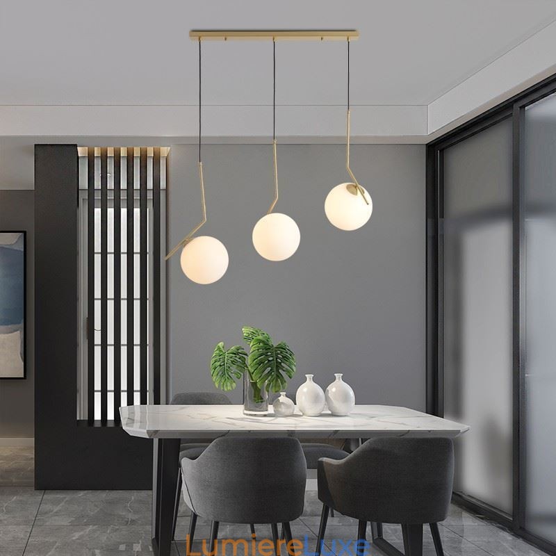 Îlot de luminaires en forme de boule de verre