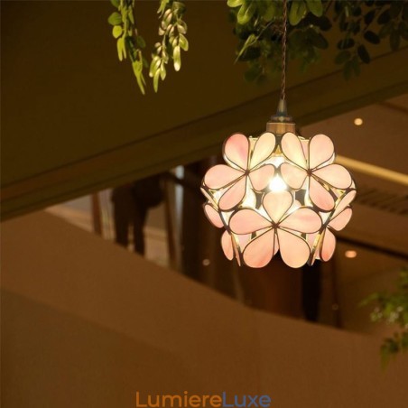 Lampe suspendue créative nordique en verre en forme de pétale Lampe suspendue créative nordique en verre en forme de pétale