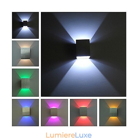 Applique murale moderne aux couleurs claires assorties Applique murale moderne aux couleurs claires assorties