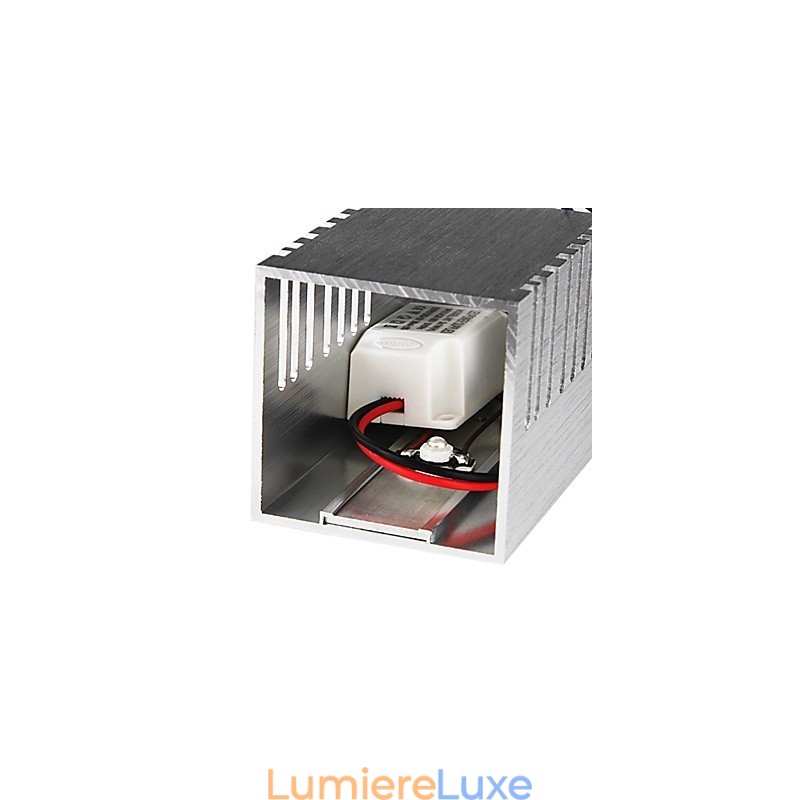 Applique murale moderne avec design diffusant la lumière et 2 abat-jours cubiques