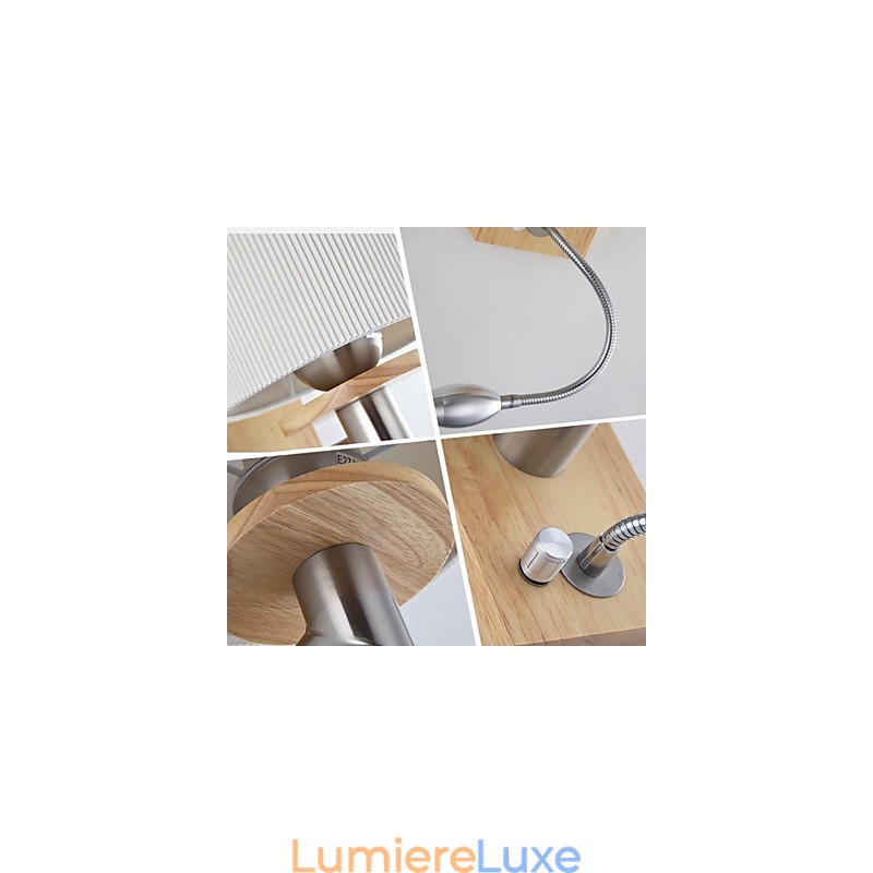 Applique murale à une lumière avec lampe de lecture