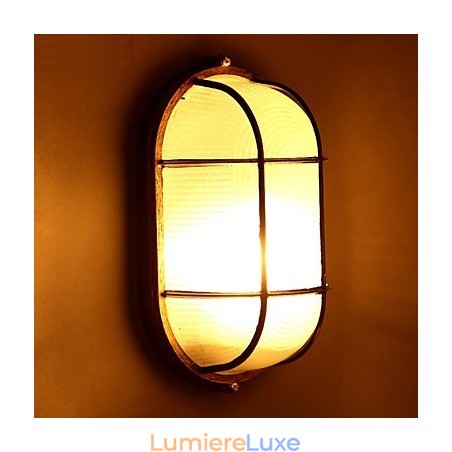 Une personnalité créative restaure les anciennes méthodes de lampes murales en verre Une personnalité créative restaure les anciennes méthodes de lampes murales en verre