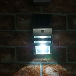 Applique murale solaire blanche avec détecteur de mouvement PIR