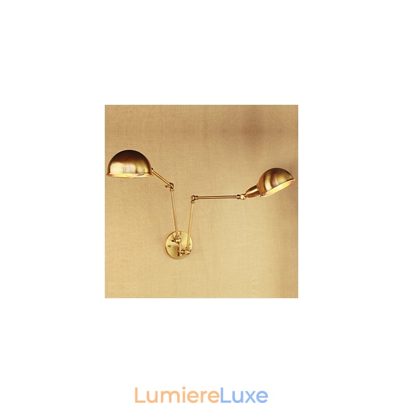Le nouveau bronze nostalgique moderne rural campagne allée salon lumière chaude tête long bras de fer mur