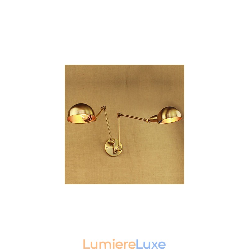 Le nouveau bronze nostalgique moderne rural campagne allée salon lumière chaude tête long bras de fer mur