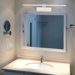 Éclairage de salle de bain moderne contemporain en métal