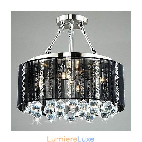 Plafonnier traditionnel classique en métal chromé et cristal Plafonnier traditionnel classique en métal chromé et cristal