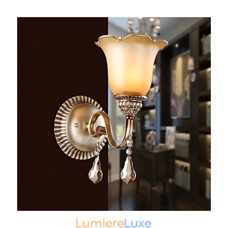 Applique murale en fer forgé style européen, style ancien, luminaire décoratif d'intérieur, idéal pour une chambre à coucher Applique murale en fer forgé style européen, style ancien, luminaire décoratif d'intérieur, idéal pour une chambre à coucher