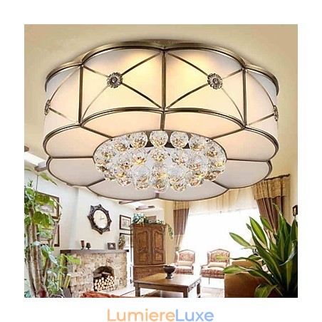 Plafonnier en métal et laiton, style traditionnel, classique et rustique Plafonnier en métal et laiton, style traditionnel, classique et rustique