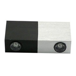 Applique murale moderne avec corps cubique mi-argenté mi-noir au design chic 2 s