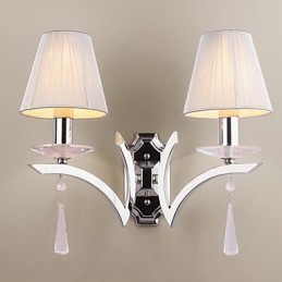Applique murale élégante avec 2 lumières décorées de gouttes de cristal