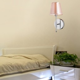 Applique murale au design simple et à la lumière chaude
