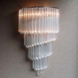 Applique murale finition chromée avec bandes de verre cristal et 3 lumières