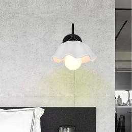 Appliques murales modernes, contemporaines, rustiques, style chalet, campagne, autres caractéristiques pour les mini appliques murales à éclairage descendant