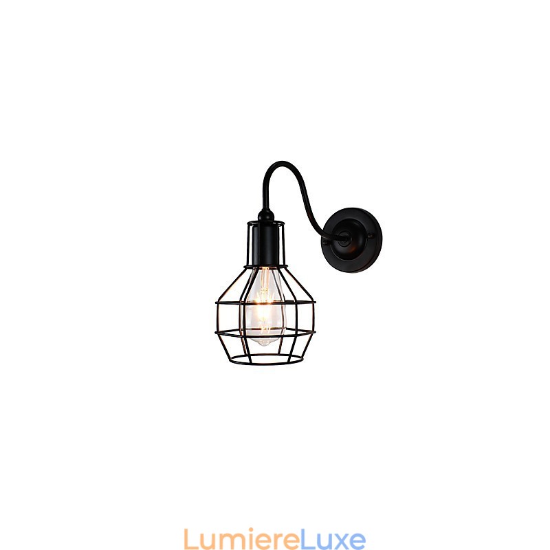 Applique murale en fer forgé, lampe sabre laser noire muette sur le mur