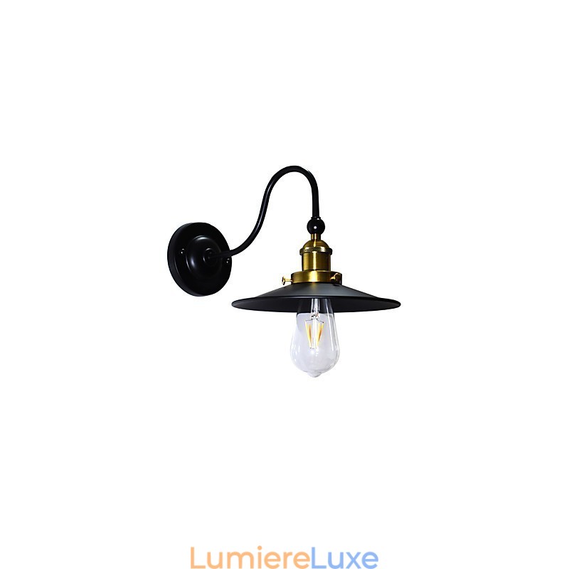 Applique murale en fer forgé, lampe sabre laser noire muette sur le mur