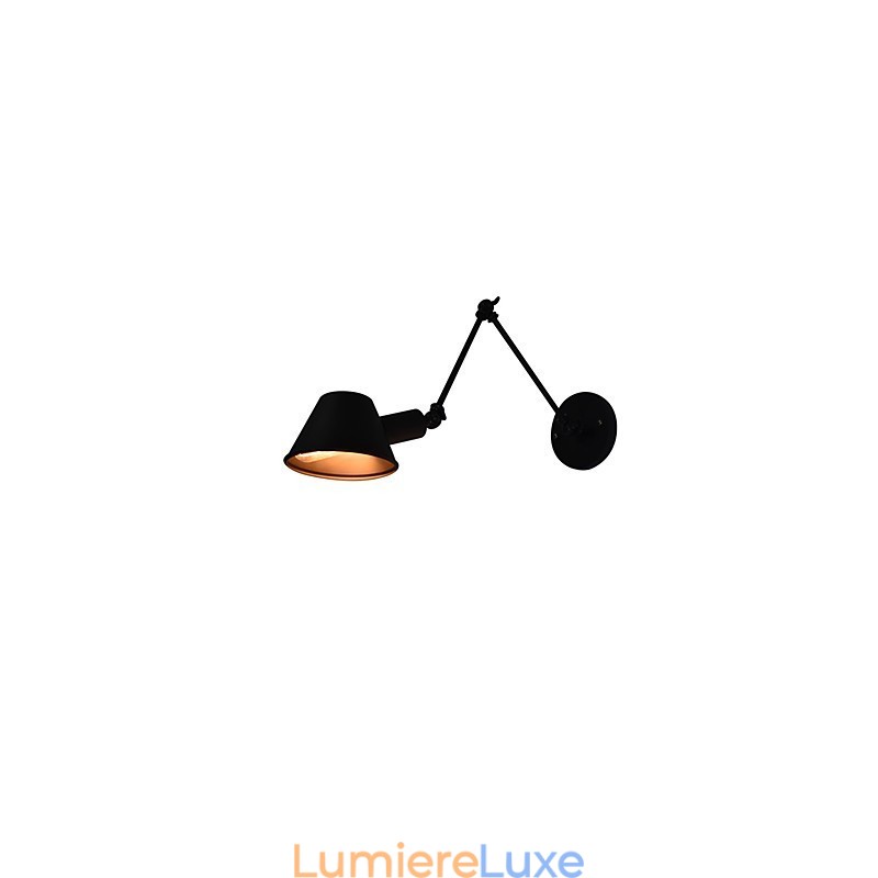 Applique murale en fer forgé, lampe sabre laser noire muette sur le mur