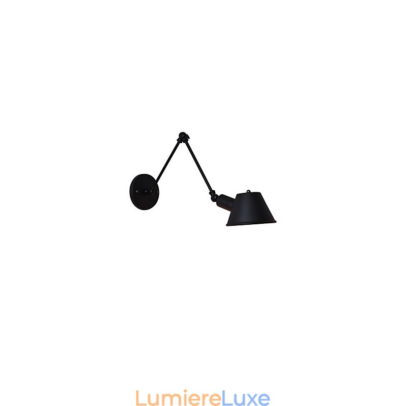 Applique murale en fer forgé, lampe sabre laser noire muette sur le mur