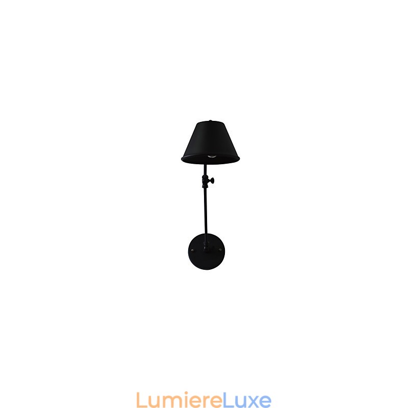 Applique murale en fer forgé, lampe sabre laser noire muette sur le mur