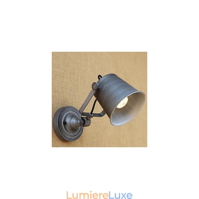 Le caractère de la barre d'art en fer peut ajuster la lampe murale lumineuse de haut en bas