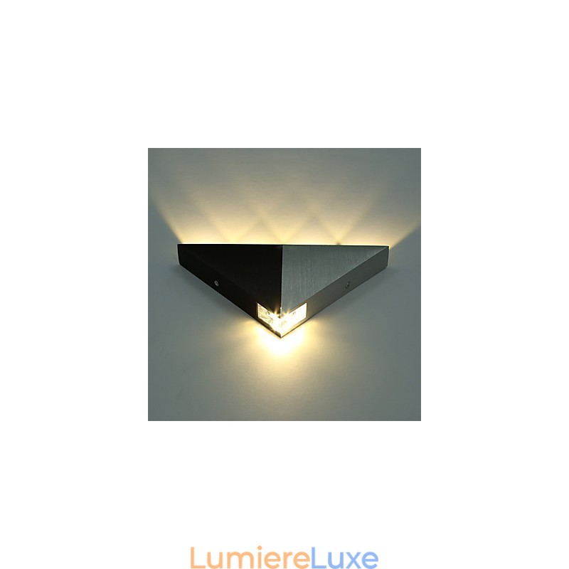 Applique murale triangulaire moderne, luminaire d'intérieur, éclairage mural haut/bas, spot en aluminium, éclairage décoratif pour studio, restaurant