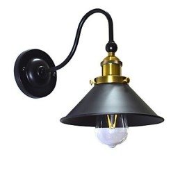 Applique murale en fer forgé, lampe sabre laser noire muette sur le mur