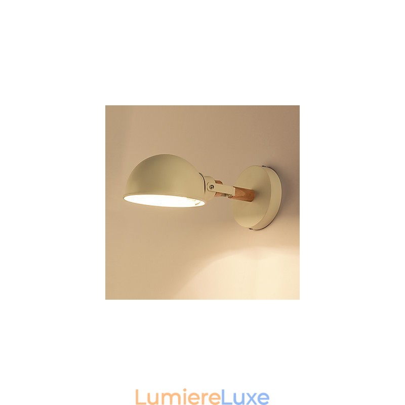 Appliques murales modernes et contemporaines avec lumière ambiante