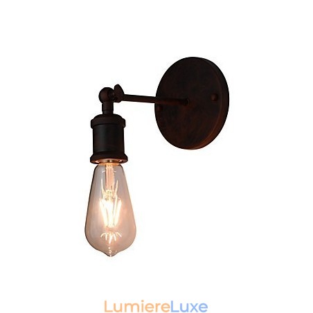 Applique murale en fer forgé, lampe sabre laser noire muette sur le mur Applique murale en fer forgé, lampe sabre laser noire muette sur le mur