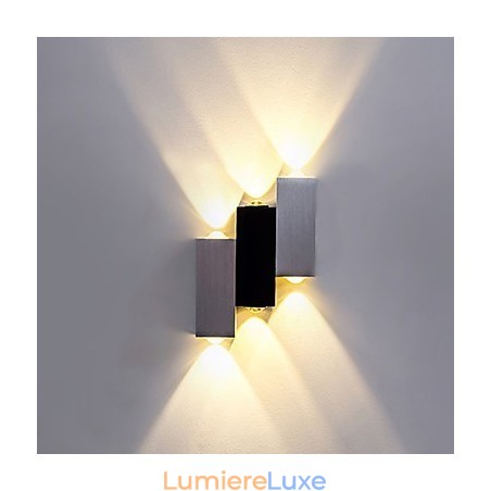 Applique murale encastrée à lumière ambiante, design contemporain et brossé Applique murale encastrée à lumière ambiante, design contemporain et brossé