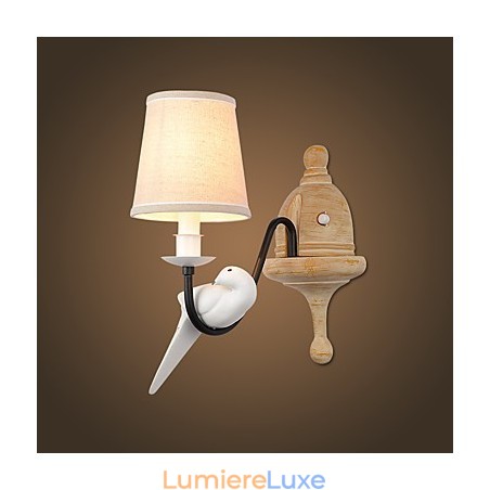 Applique murale rustique simple et vintage avec lumière ambiante Applique murale rustique simple et vintage avec lumière ambiante