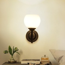Peinture contemporaine moderne avec lumière ambiante, appliques murales