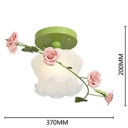 Saint-Valentin Les fleurs et plantes de la roseraie absorbent la lumière du dôme