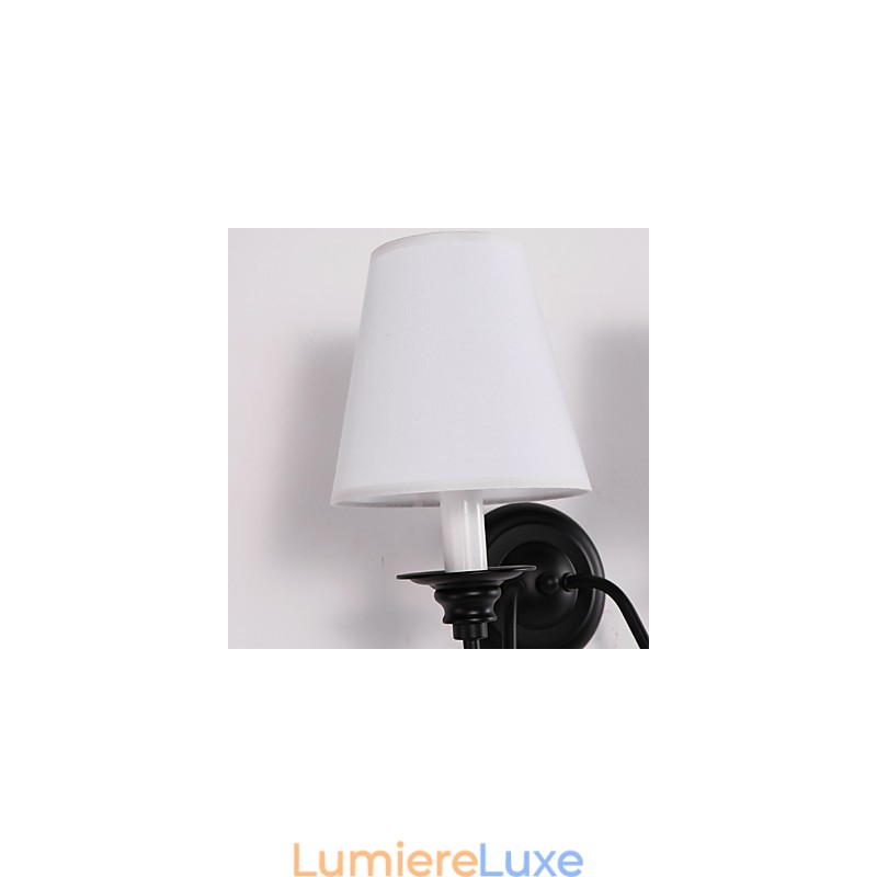 Applique murale rustique avec finition en oxyde noir pour la protection des yeux et la lumière ambiante