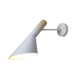 Applique murale en fer forgé, lampe sabre laser noire muette sur le mur