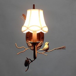 Applique murale vintage nord-américaine en métal avec oiseau en résine et pomme de pin, idéale pour le salon ou la salle à manger